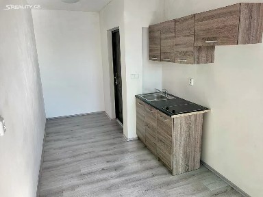 Pronájem bytu 1+kk 29 m² Netluky, Praha - Uhříněves