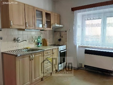 Prodej bytu 2+1 60 m² V Kaštanech, Králův Dvůr