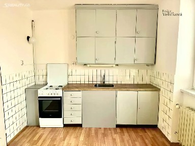 Pronájem bytu 2+1 70 m² Břetislavova, Hradec Králové - Pražské Předměstí