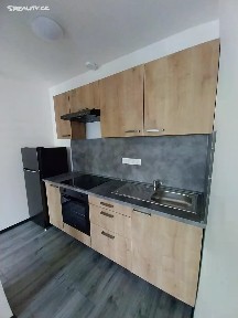 Pronájem bytu 1+kk 34 m² Orlická, Hradec Králové