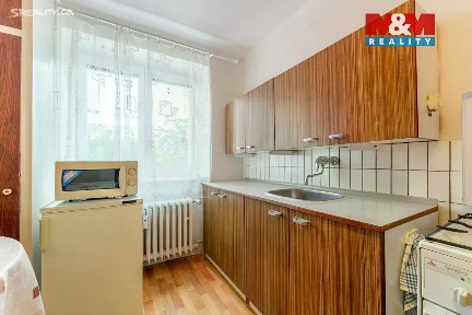 Pronájem bytu 2+1 50 m² Unhošťská, Kladno - Kročehlavy