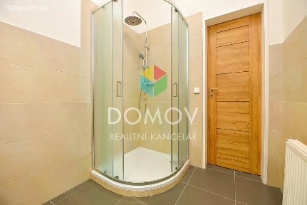 Pronájem bytu 1+1 40 m² Bezručova, Králův Dvůr