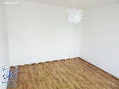 Pronájem bytu 1+1 33 m² Vysoká - Střednice