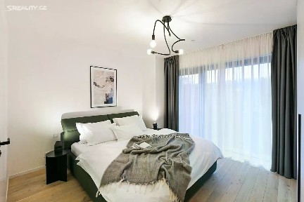 Pronájem bytu 3+kk 80 m² Sokolovská, Praha - Karlín