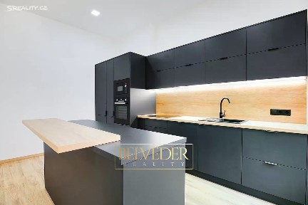Pronájem bytu 2+kk 67 m² Vrázova, Teplice