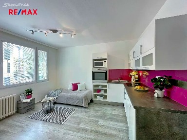 Pronájem bytu 1+1 39 m² Mánesova, České Budějovice - České Budějovice 7