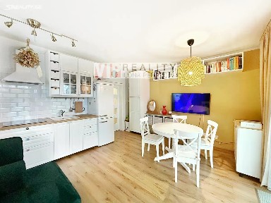 Prodej bytu 3+kk 76 m² Slunečná, Rosice