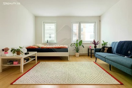 Prodej bytu 1+kk 37 m² Trmická, Praha - Prosek