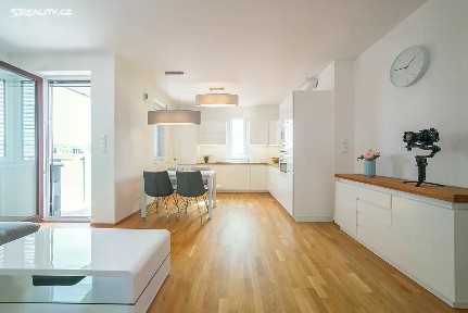 Praha, Praha 5, Jinonice, Pod stolovou horou