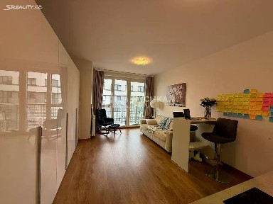 Pronájem bytu 1+kk 32 m² Thomasova, Praha - Třebonice