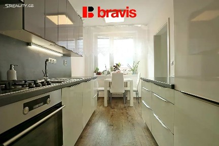 Pronájem bytu 3+1 70 m² Vltavská, Brno - Starý Lískovec