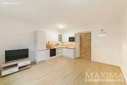 Pronájem bytu 3+kk 84 m² Nad Třebešínem II, Praha - Strašnice
