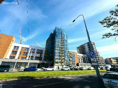 Pronájem obchodního prostoru 345 m² Kabešova, Praha - Vysočany