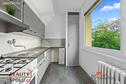 Pronájem bytu 2+1 58 m² Formánkova, Hradec Králové - Moravské Předměstí