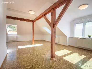 Kuřim, Brno-venkov, Bezručova čtvrť, 8