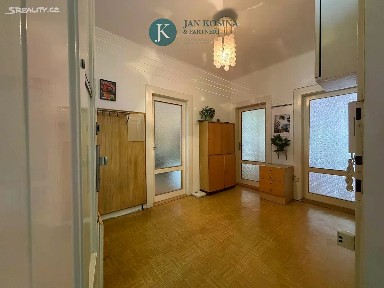 Prodej bytu 3+kk 108 m² Řezáčovo náměstí, Praha - Holešovice