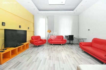 Pronájem bytu 2+1 105 m² Mahlerova, Jihlava