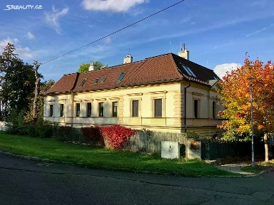 Lázně Toušeň, Praha-východ, Nádražní