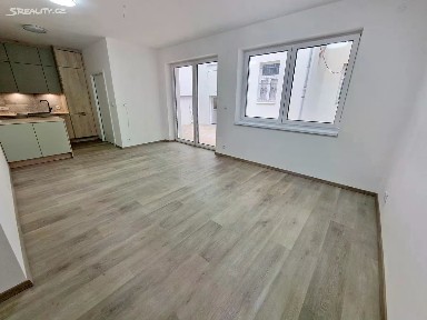 Pronájem rodinného domu 94 m², pozemek 100 m² Oldřichova, Praha - Nusle