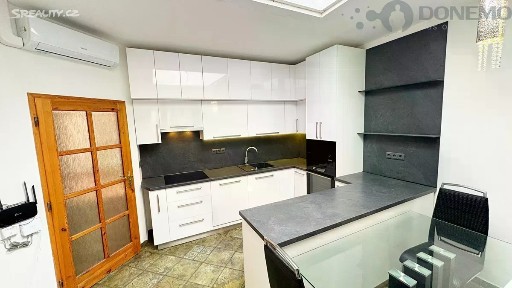 Pronájem bytu 2+kk 60 m² Olomouc - Hodolany