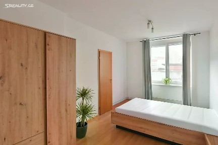 Pronájem bytu 3+kk 75 m² Ludmilina, Praha - Libeň