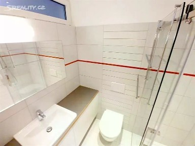 Pronájem bytu 1+1 30 m² Čajkovského, Praha - Žižkov