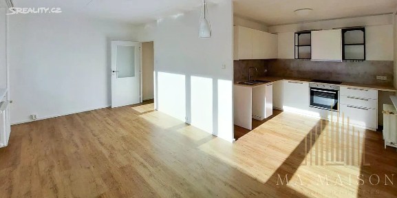 Pronájem bytu 3+kk 62 m² Ružinovská, Praha - Krč