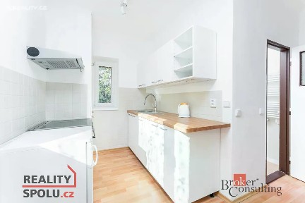 Pronájem bytu 2+1 46 m² K pastvinám, Praha - Dubeč