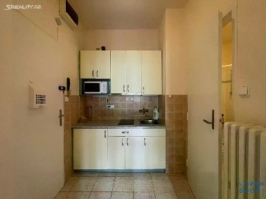 Pronájem bytu 1+kk 28 m² Londýnská, Praha - Vinohrady