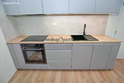 Pronájem bytu 1+kk 35 m² Sinkulova, Praha - Podolí
