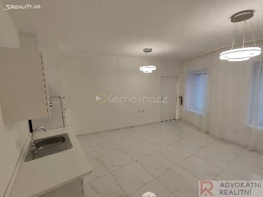 Prodej bytu 1+kk 30 m² Na Panský, Dolní Břežany