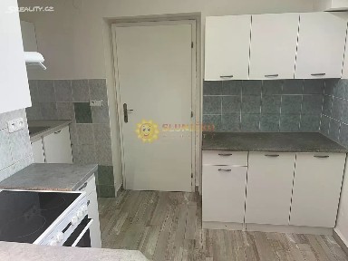 Pronájem bytu pokoje 20 m² Wolkerova, Hradec Králové - Pražské Předměstí