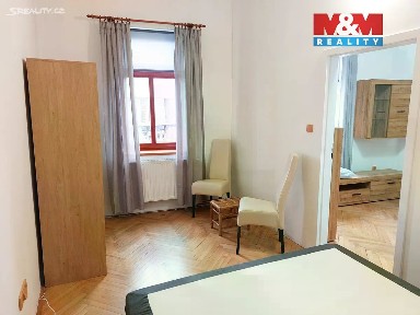Pronájem bytu 2+1 57 m² náměstí Karla IV., Mělník