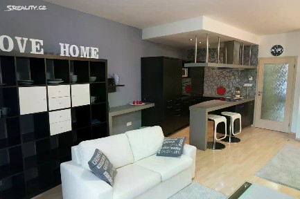 Pronájem bytu 2+kk 64 m² Rižská, Praha - Hostivař