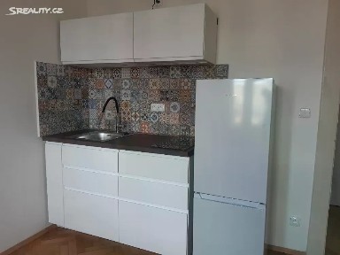 Pronájem bytu 1+kk 21 m² Veletržní, Praha - Holešovice