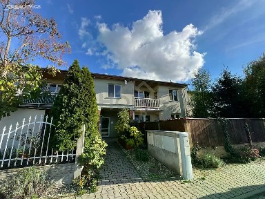 Prodej bytu 2+kk 48 m² Mratín