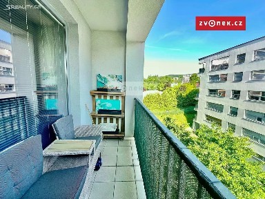 Pronájem bytu 1+kk 47 m² Březnická, Zlín