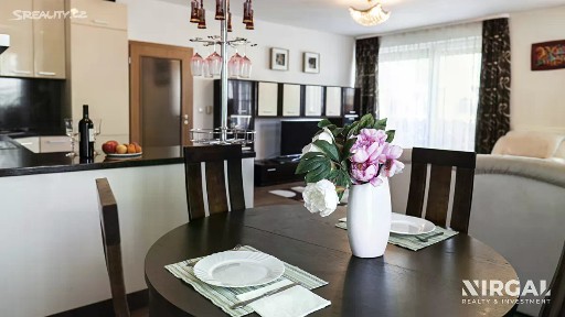 Prodej bytu 3+kk 82 m² Sazovická, Praha - Zličín