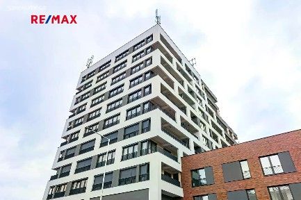 Prodej bytu 1+kk 55 m² Poděbradská, Praha - Hloubětín