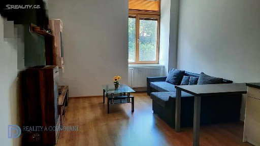 Pronájem bytu 1+kk 29 m² Tomanova, Slaný