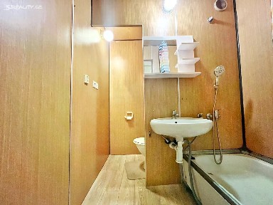 Pronájem bytu 2+kk 40 m² Brandtova, Ústí nad Labem - Severní Terasa