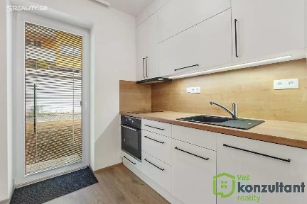 Pronájem bytu 1+kk 28 m² Křepelčí, Brno - Žebětín