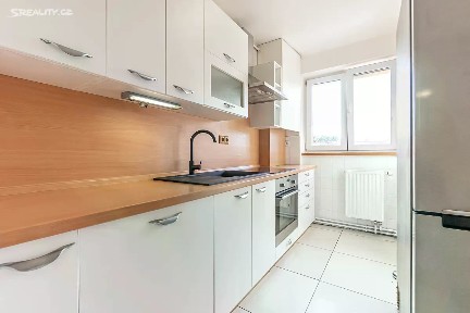 Pronájem bytu 3+1 67 m² Vinohrady, Obříství