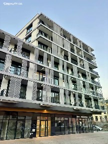 Pronájem bytu 1+kk 35 m² Kolbenova, Praha - Vysočany