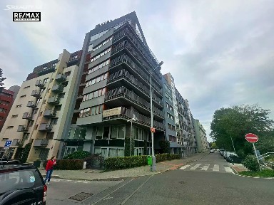 Prodej bytu 2+kk 55 m² Podnádražní, Praha - Vysočany