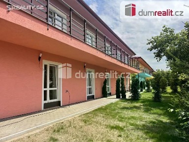 Pronájem bytu 1+kk 30 m² Hradešín