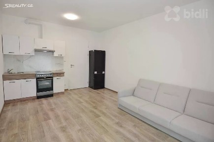 Prodej bytu 1+kk 34 m² Čakovická, Praha - Prosek