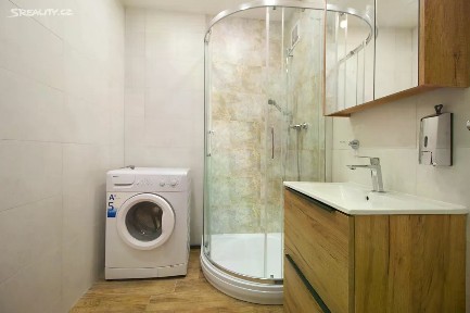 Pronájem bytu 3+1 72 m² Turistická, Plzeň - Bolevec