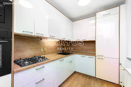Pronájem bytu 2+1 50 m² Zdeňka Štěpánka, Ostrava - Poruba