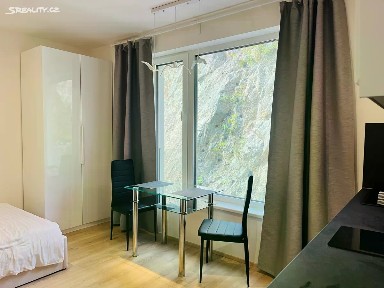 Pronájem bytu 1+kk 25 m² Bystrcká, Brno - Komín